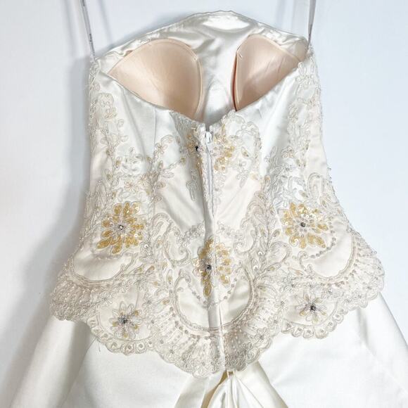 Oleg Cassini Ivory Satin Beaded Beaded Ball Gown Bridal Wedding Dress NWOT - Picture 14 of 16